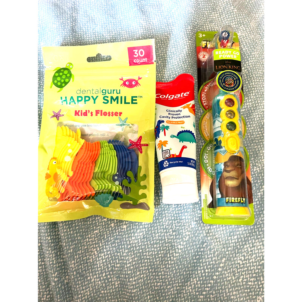 The Lion King Ready GO Power Battery Toothbrush Bundle